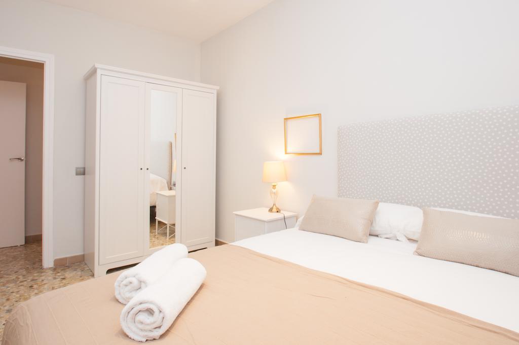 Autentic Arc De Triomf Apartment Barcelona Phòng bức ảnh