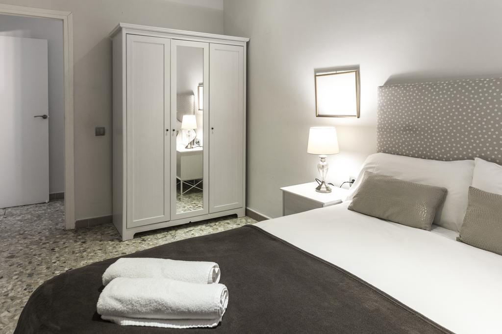 Autentic Arc De Triomf Apartment Barcelona Ngoại thất bức ảnh