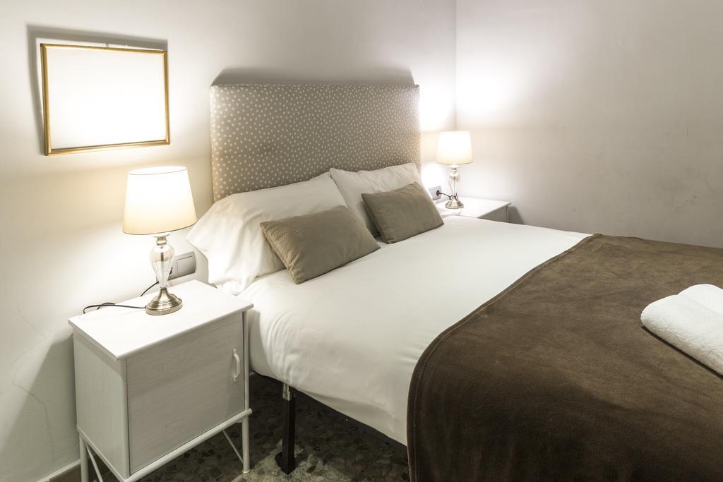Autentic Arc De Triomf Apartment Barcelona Ngoại thất bức ảnh